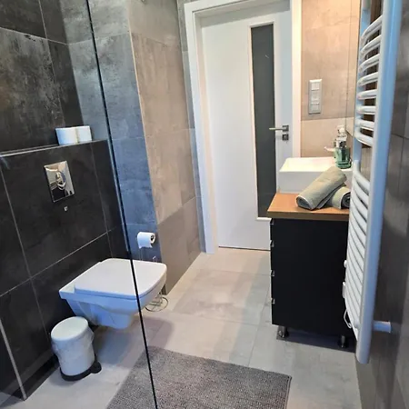 Fuzliget2 - Balaton Bliss アパート *